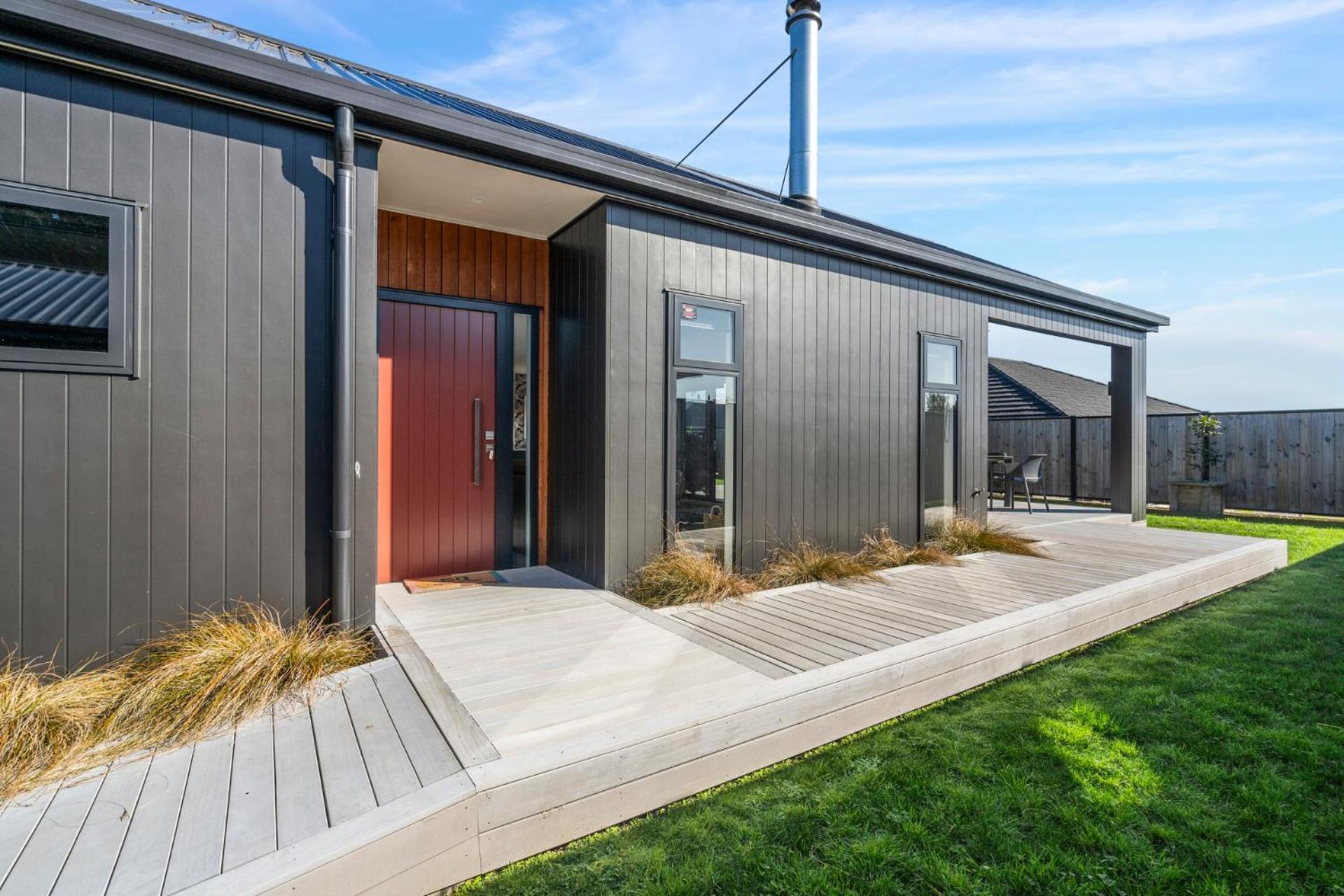 Regent Sanctuary - Martinborough Holiday Home Экстерьер фото