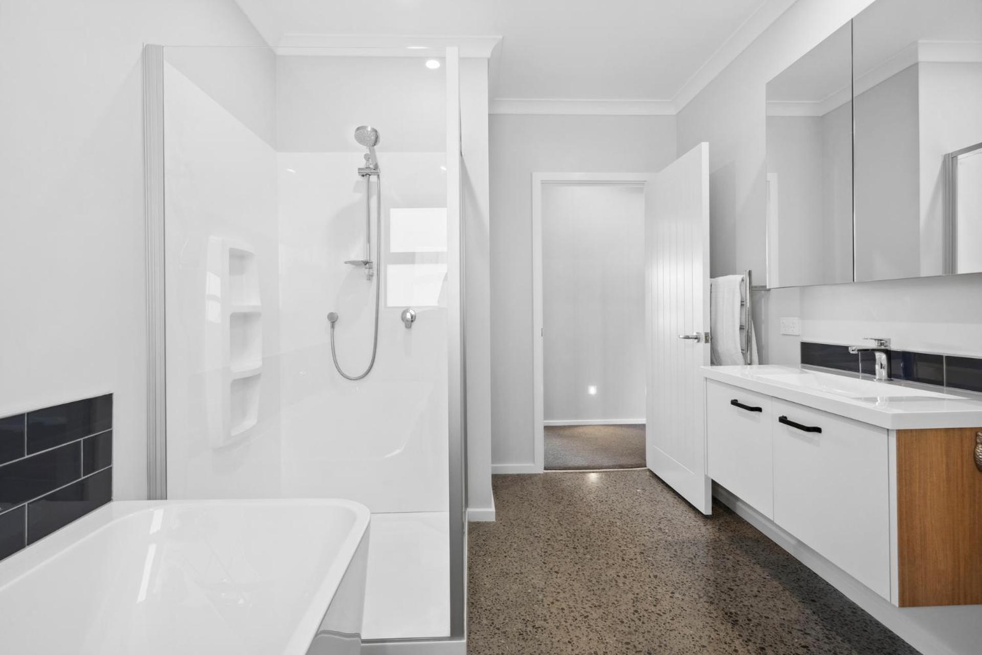 Regent Sanctuary - Martinborough Holiday Home Экстерьер фото